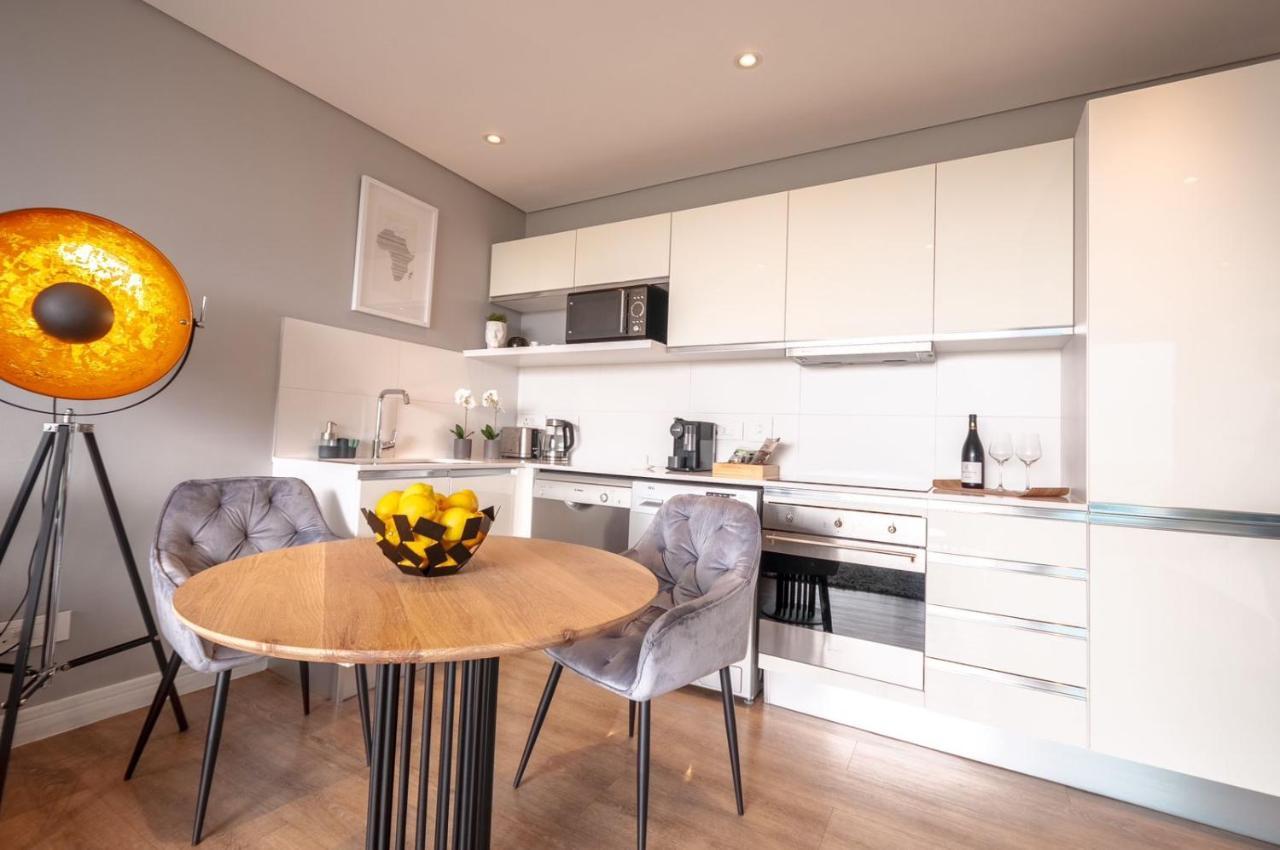 Greenpoint Designer Apartment Near Stadium & Waterfront Κέιπ Τάουν Εξωτερικό φωτογραφία